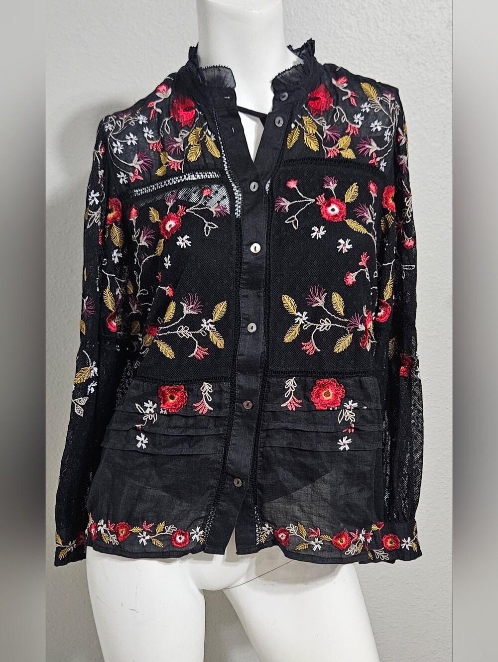 Sundance women's beaumont Embroidered Floral Button Down Blouse Long Sleeve M
